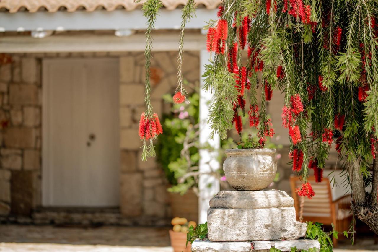 VILLA IN PIETRA Kalamaras Makhairadhon Bagian luar foto